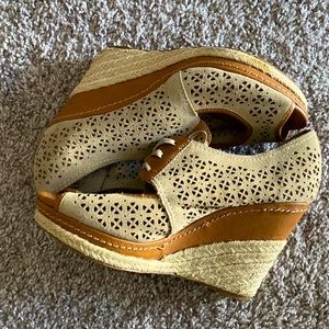 Peep toe lace up wedge heel shoes